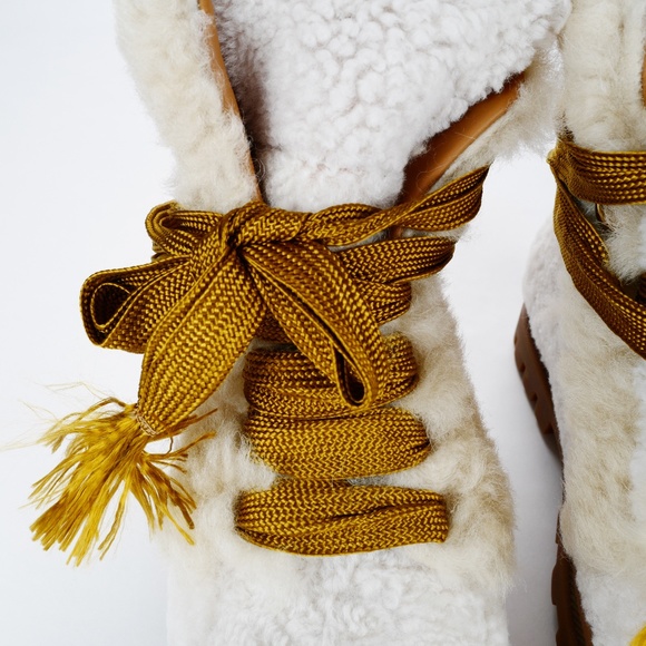 Chloé Parker Lace-Up Shearling Ankle Boots NEW - Picture 5 of 11